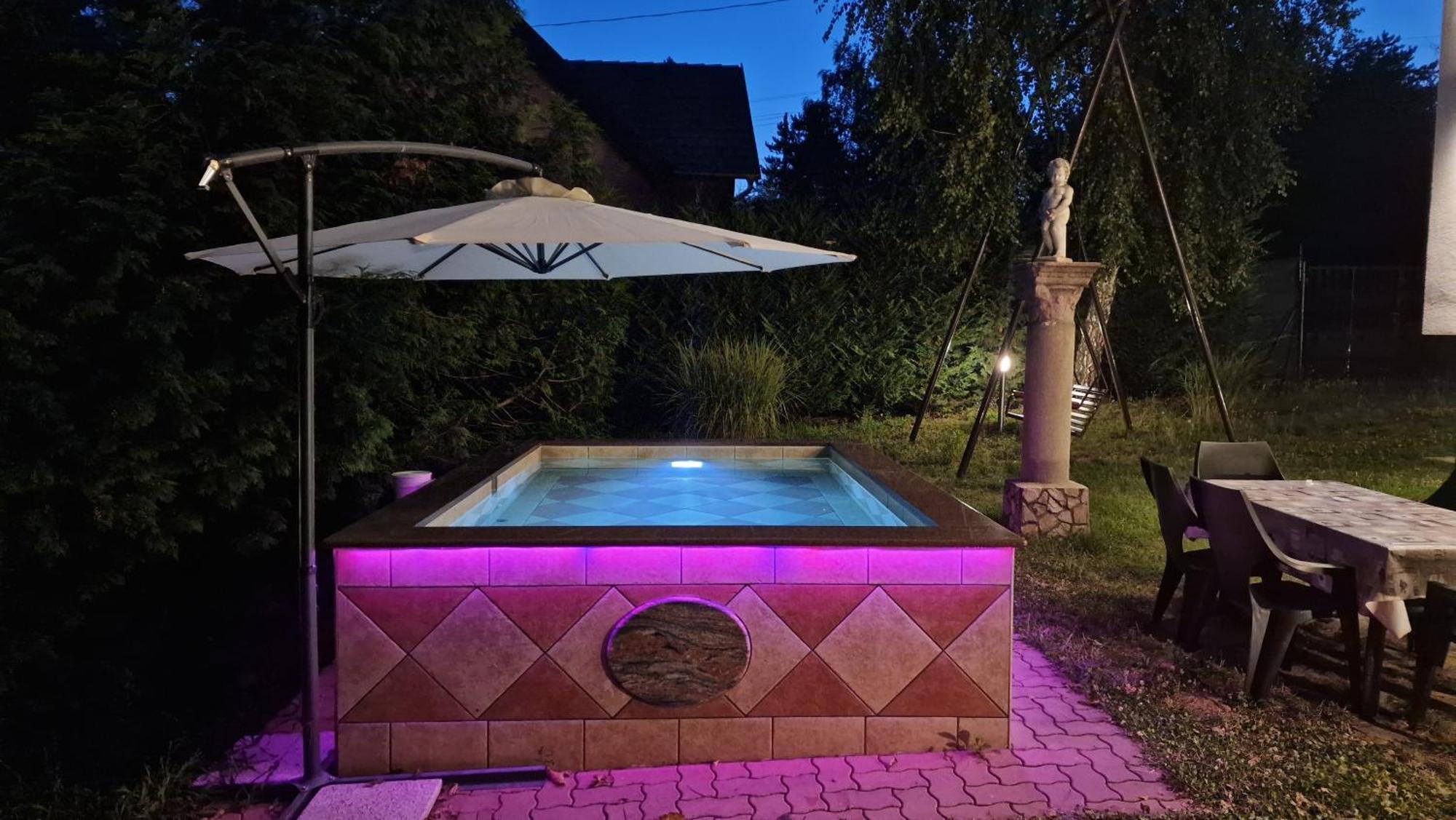 Pilis Hills View Deluxe House With Pool & Ac Near Bp Villa Pilisszentivan Bagian luar foto
